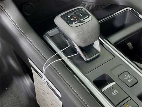 New 2026 Nissan Pathfinder SV image 12