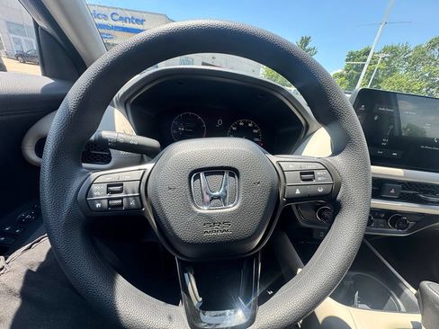 New 2026 Honda HR-V LX image 19