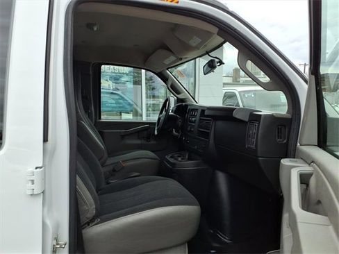 Certified 2023 Chevrolet Express 2500 w/ Driver Convenience Package image 18