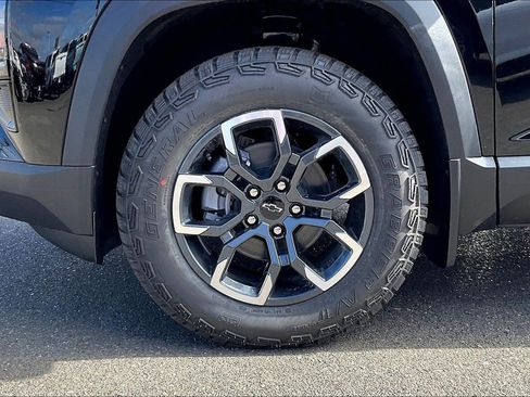 New 2026 Chevrolet Equinox ACTIV image 13