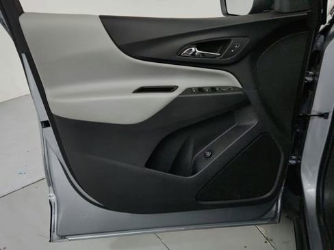 Used 2023 Chevrolet Equinox LT image 11