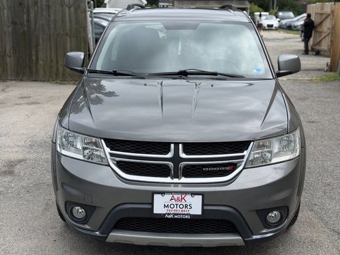 Used 2013 Dodge Journey SXT w/ Popular Equipment Group FWD image 4