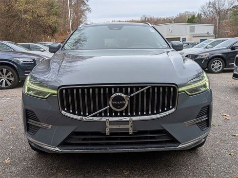 Certified 2022 Volvo XC60 B5 Inscription w/ Advanced Package image 2