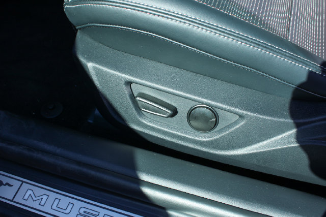 Used 2025 Ford Mustang GT Premium RWD image 12