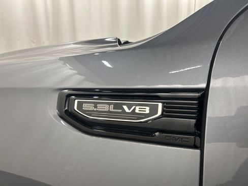 Used 2022 GMC Sierra 1500 Elevation w/ LPO, Elevation Black Package image 7