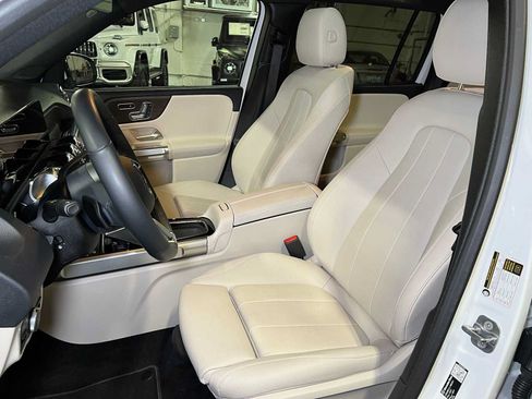 Certified 2026 Mercedes-Benz GLB 250 4MATIC image 24