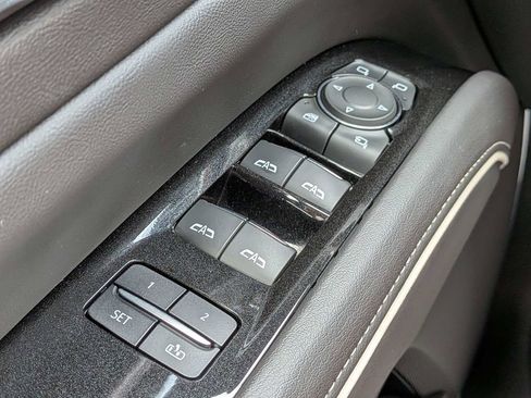 Certified 2021 Cadillac Escalade Premium Luxury w/ LPO, Illumination Package AWD/4WD image 27