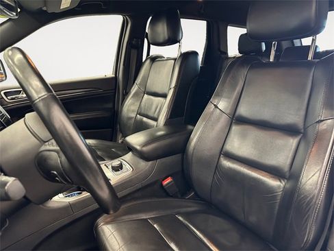 Used 2019 Jeep Grand Cherokee Limited image 9
