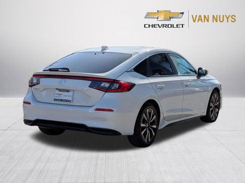 Used 2024 Honda Civic EX-L image 5