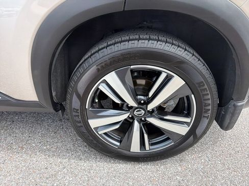 Used 2021 Nissan Rogue Platinum FWD image 44