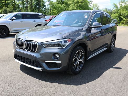 Used 2019 BMW X1 xDrive28i w/ Convenience Package AWD/4WD image 3