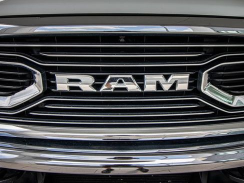 Used 2017 RAM 3500 Laramie Longhorn AWD/4WD image 8