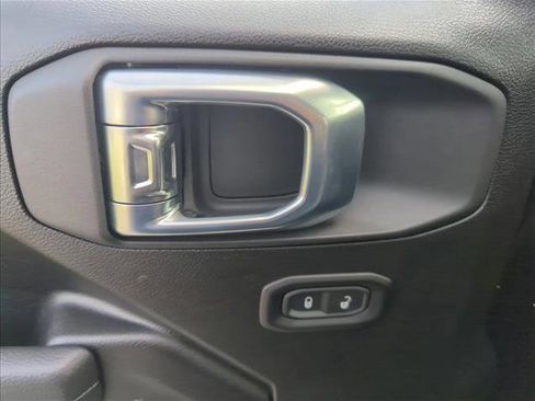 New 2026 Jeep Gladiator Sport image 17