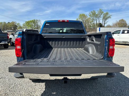 Used 2018 Chevrolet Silverado 1500 LT w/ All Star Edition image 10