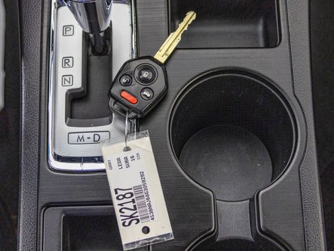 Used 2016 Subaru Legacy 2.5i Limited AWD/4WD image 28