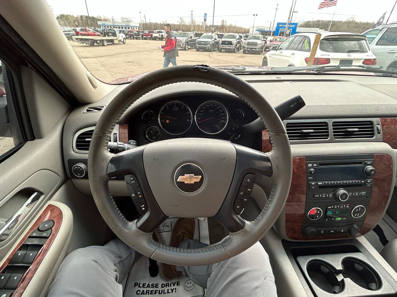 Used 2007 Chevrolet Suburban LT w/ LT Preferred Equipment Group AWD/4WD image 28