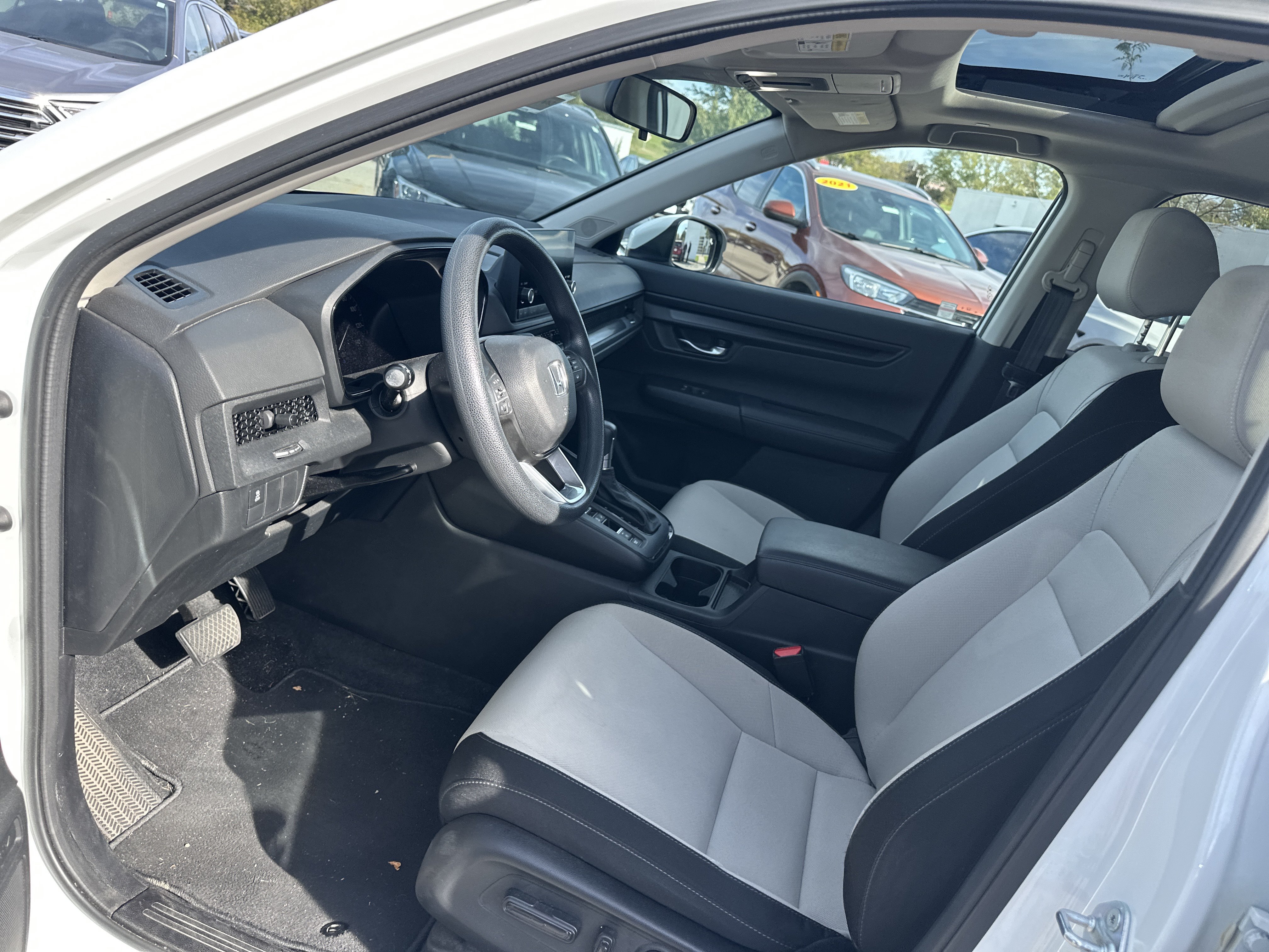 Used 2024 Honda CR-V EX image 13