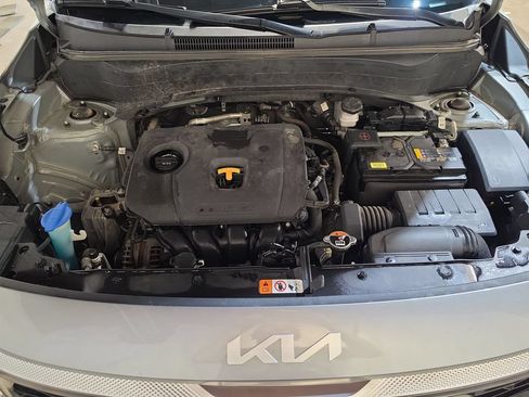 Used 2023 Kia Seltos EX AWD/4WD image 18