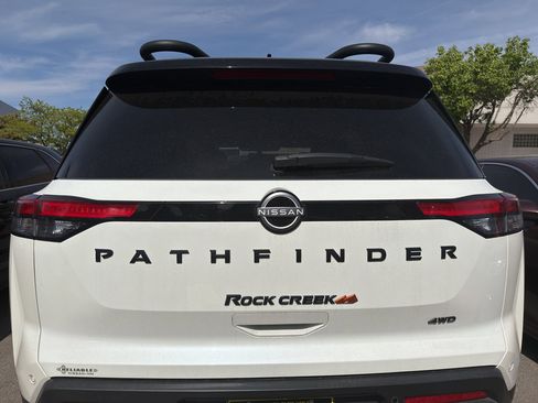 Used 2024 Nissan Pathfinder Rock Creek image 9