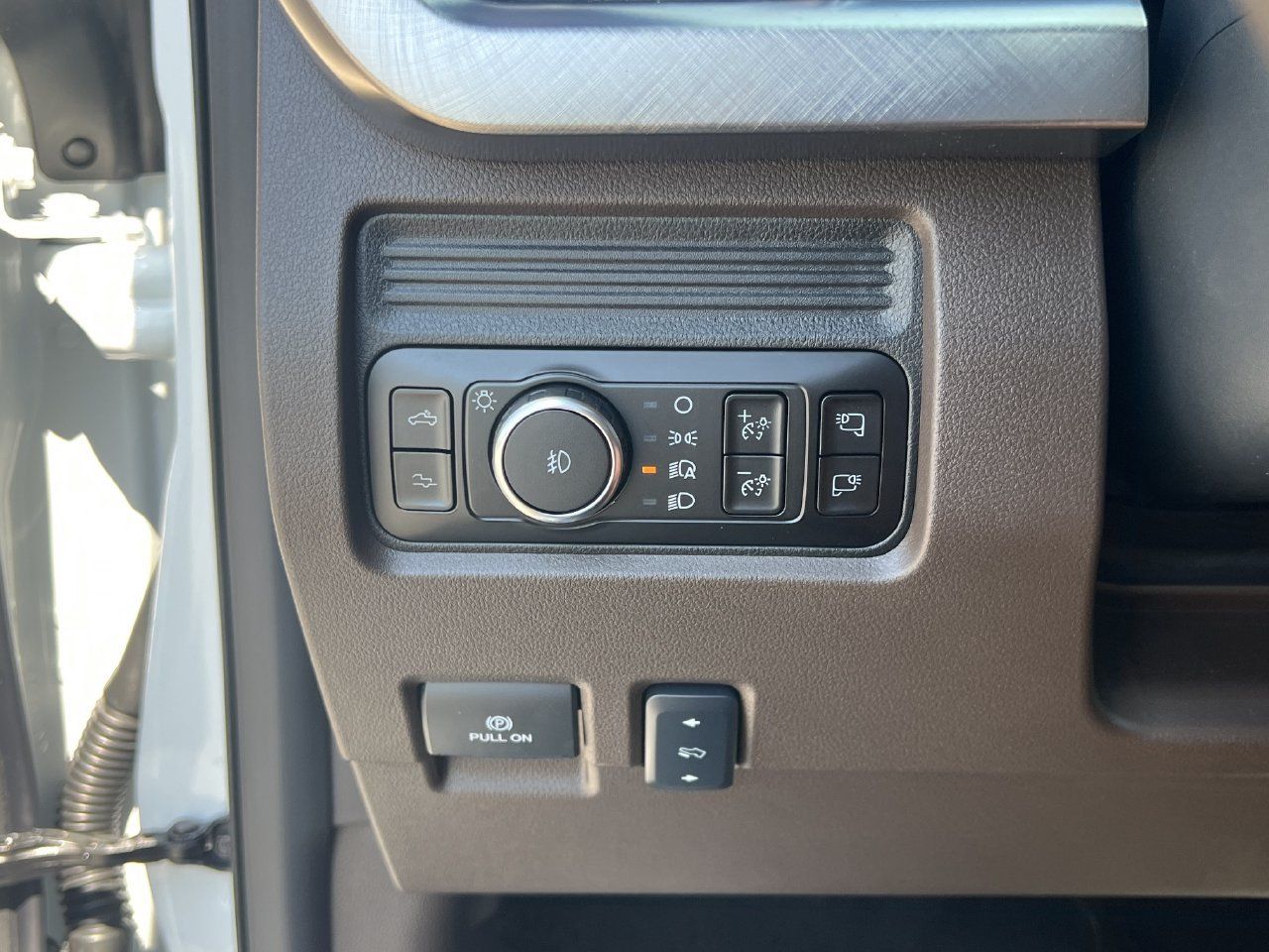 New 2027 Ford F250 4x4 Crew Cab Super Duty image 17