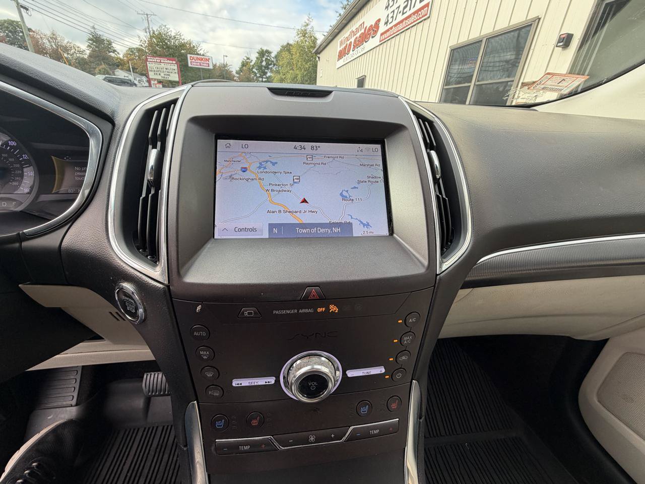 Used 2020 Ford Edge Titanium w/ Equipment Group 301A AWD/4WD image 13
