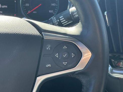 Used 2023 Chevrolet Traverse LT w/ LT Premium Package image 32