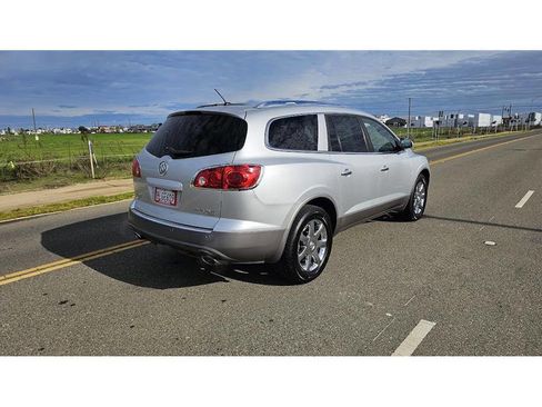 Used 2009 Buick Enclave CXL w/ Entertainment Package #4 image 5