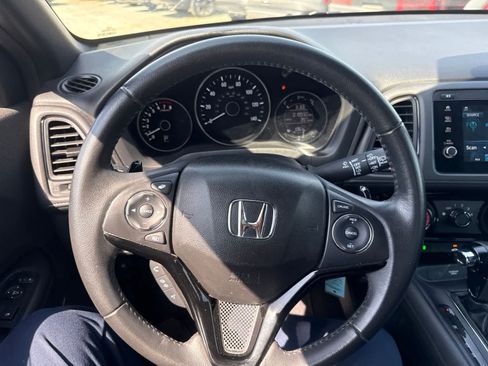 Used 2019 Honda HR-V Sport image 21