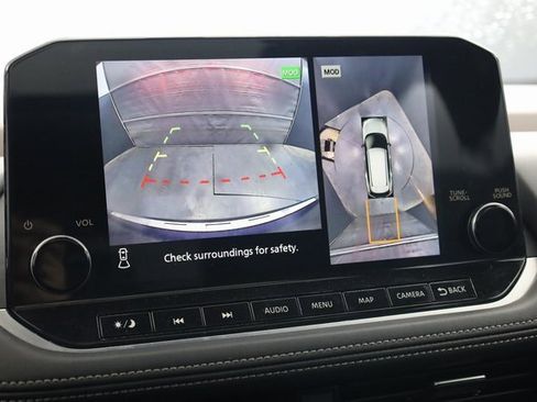 Used 2023 Nissan Rogue Platinum w/ Platinum Premium Package image 20