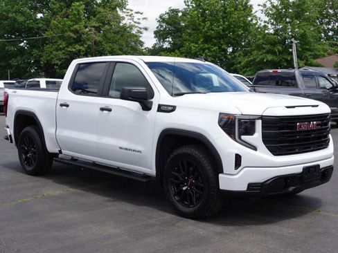 Used 2023 GMC Sierra 1500 Pro w/ Graphite Edition AWD/4WD image 5