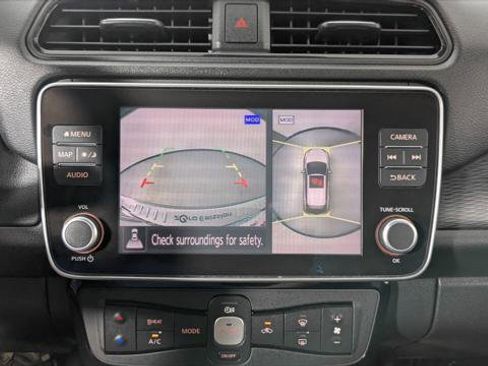 Used 2020 Nissan Leaf SV w/ SV Technology Package image 30