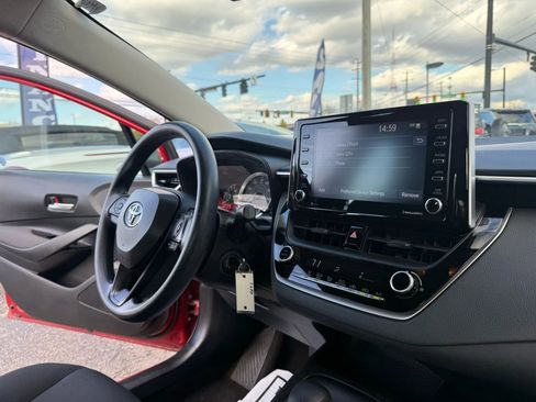 Used 2021 Toyota Corolla LE image 23