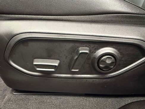 New 2025 Jeep Grand Cherokee L Limited image 29