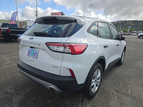 Used 2022 Ford Escape S AWD/4WD image 3