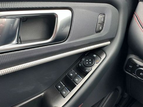 New 2026 Ford Explorer ST-Line AWD/4WD image 25