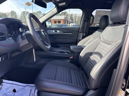 New 2026 Ford Explorer ST-Line w/ ST-Line Street Pack image 9