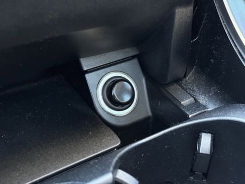 Used 2015 Mercedes-Benz C 300 4MATIC Sedan image 24