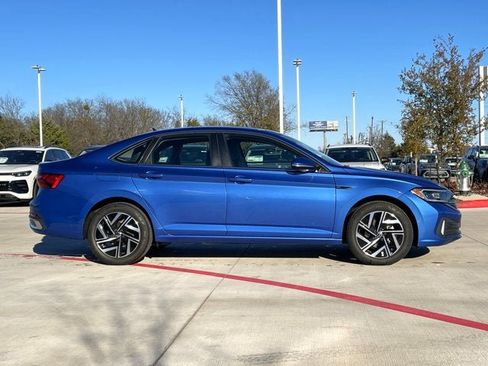 Used 2024 Volkswagen Jetta SEL image 7