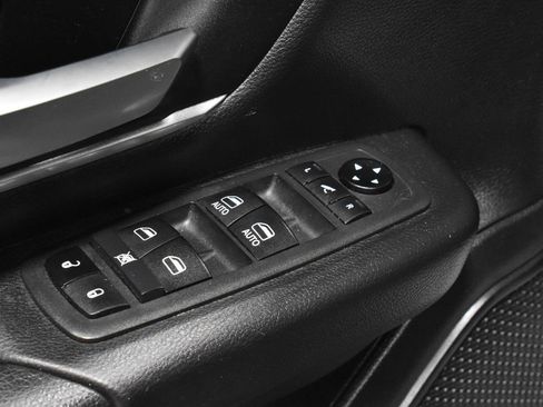 Used 2021 RAM 1500 Big Horn image 12