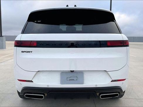 Used 2024 Land Rover Range Rover Sport Dynamic SE image 5