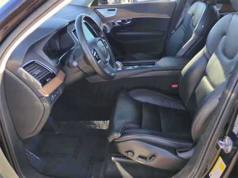Used 2019 Volvo XC90 T8 Inscription w/ Luxury Package image 8