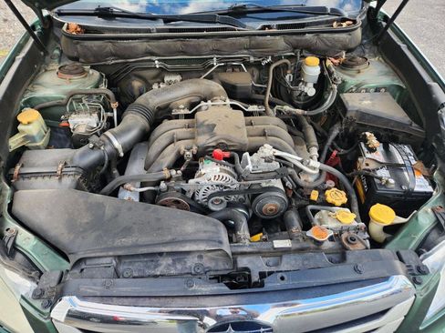 Used 2011 Subaru Outback 3.6R Limited w/ PWR Moonroof Pkg image 12