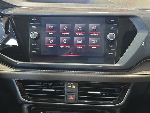 Used 2022 Volkswagen Taos SEL image 20