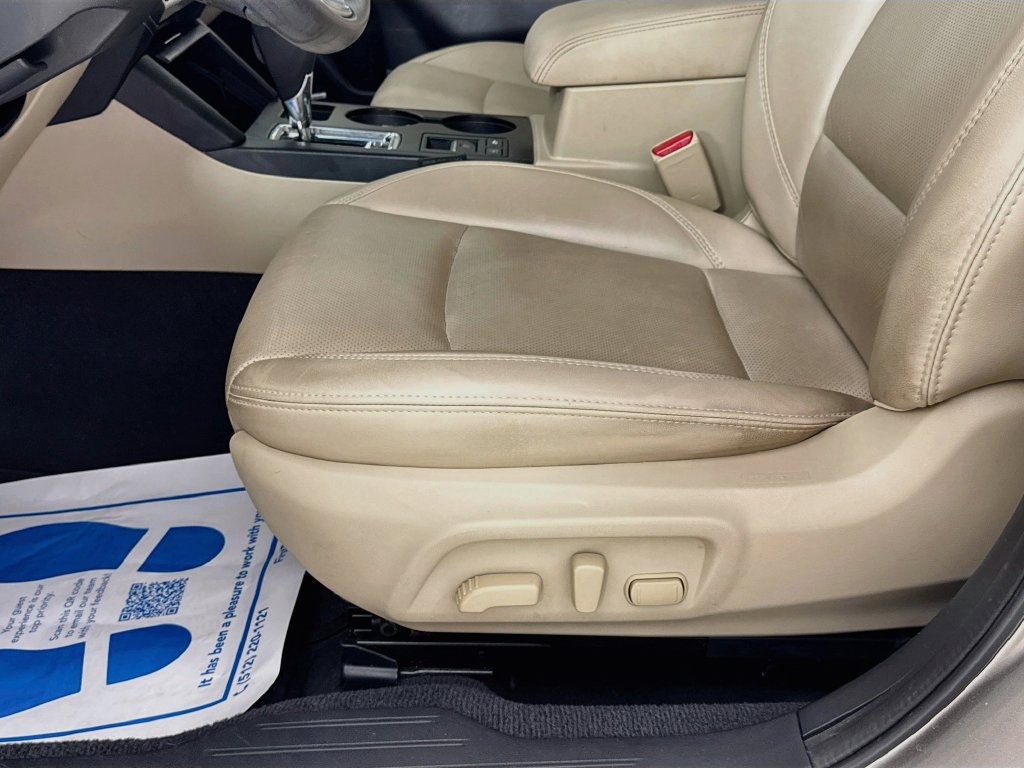Used 2019 Subaru Outback 2.5i Limited AWD/4WD image 25