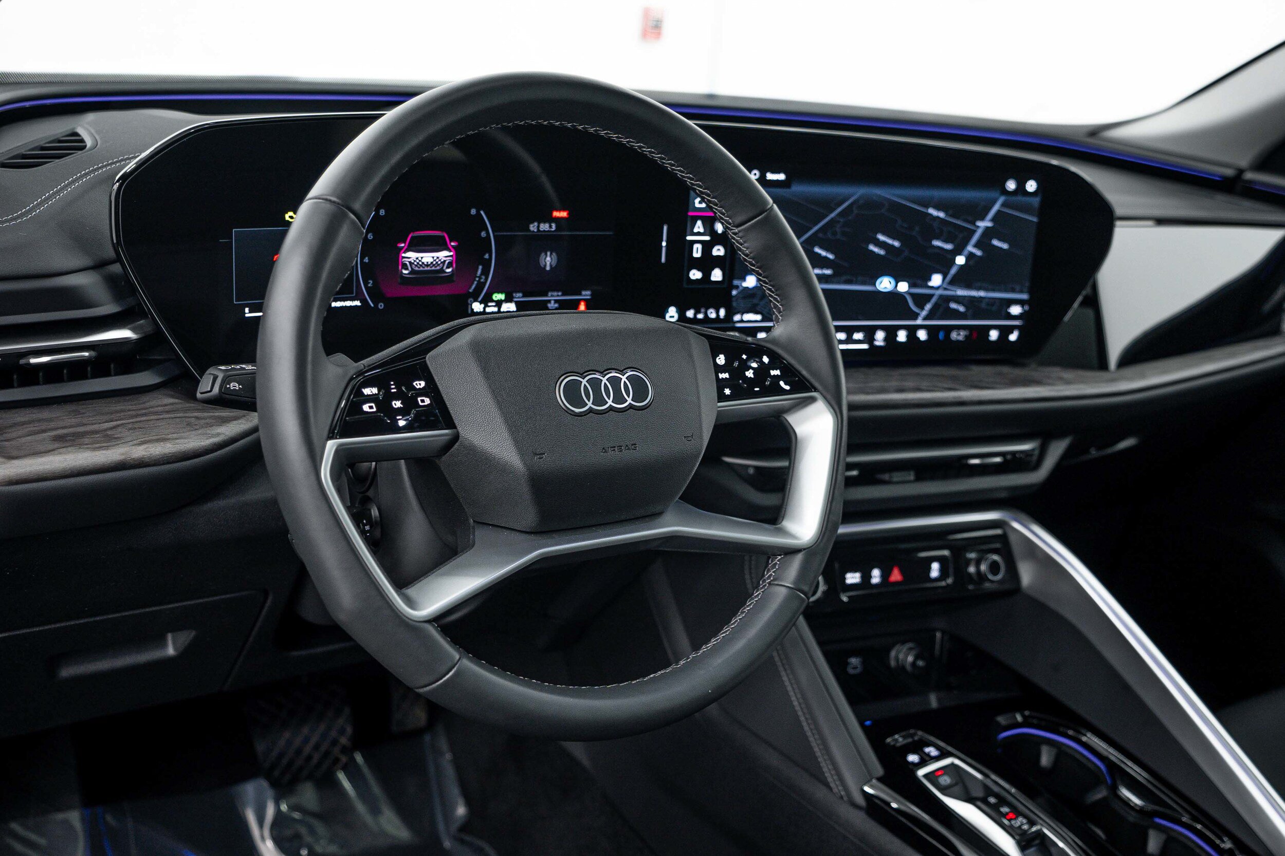 Used 2025 Audi Q5 Premium Plus AWD/4WD image 9