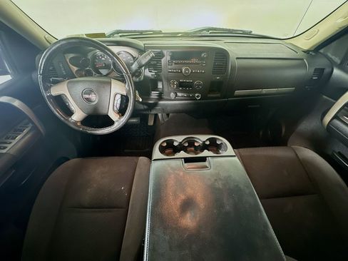 Used 2009 GMC Sierra 2500 SLE w/ Convenience Package image 10