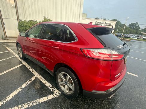 Used 2020 Ford Edge SEL w/ Convenience Package AWD/4WD image 3