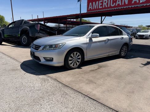 Used 2015 Honda Accord EX-L image 2