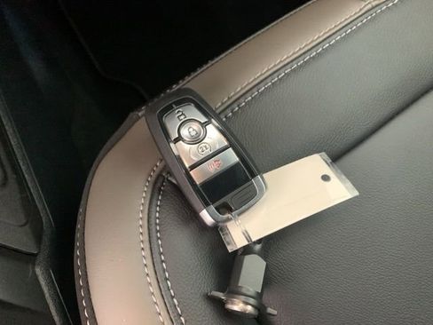 New 2025 Ford Bronco Outer Banks image 21