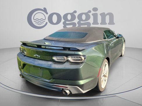 Used 2020 Chevrolet Camaro LT w/ RS Package RWD image 4